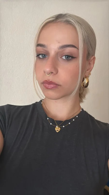 Δεσποινα Χατζηελευθεριαδου