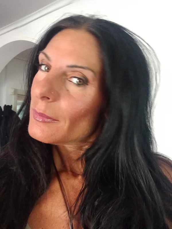 Χρύσα Πολίτη