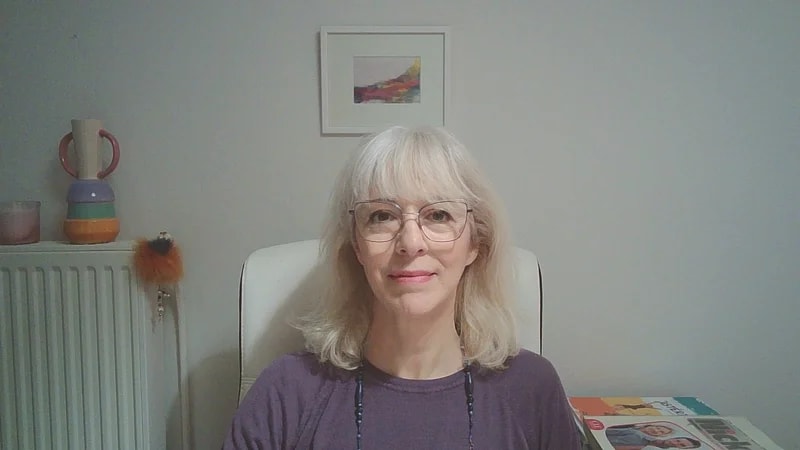 Αμαλία Παπαχαραλάμπους